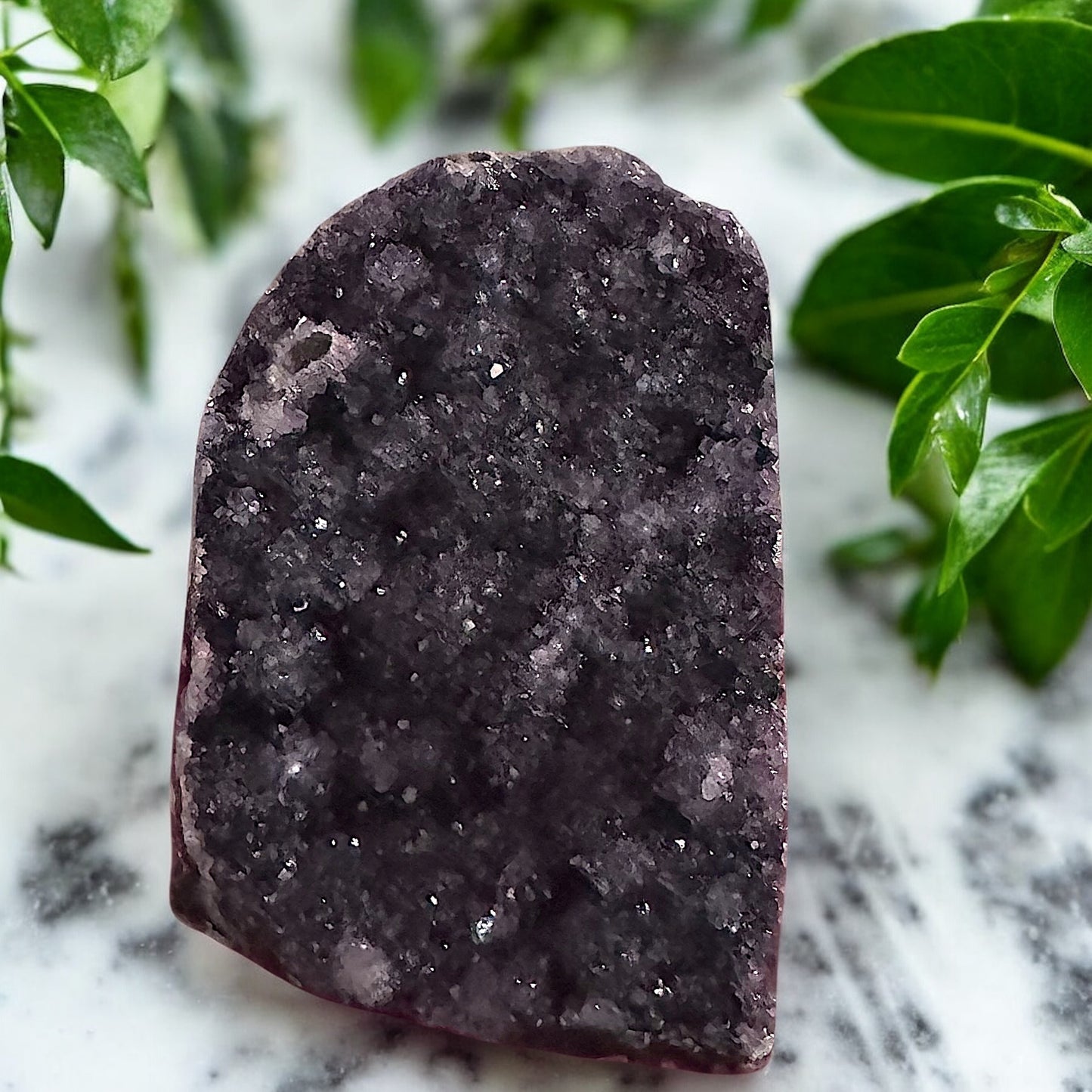 Géodes d’améthyste de couleur et style varié