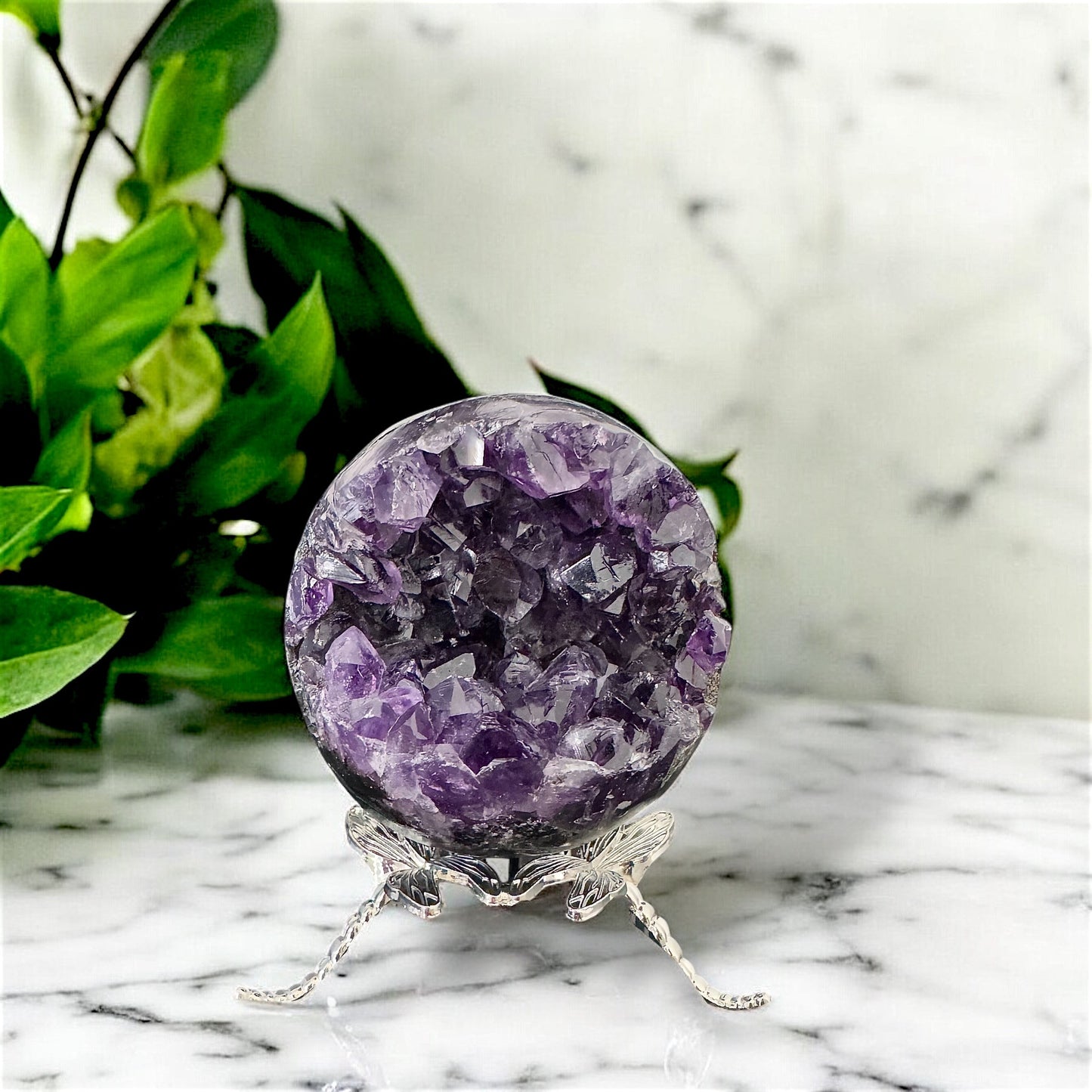 Géodes d’améthyste de couleur et style varié